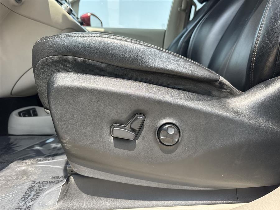used 2017 Chrysler Pacifica car, priced at $11,999