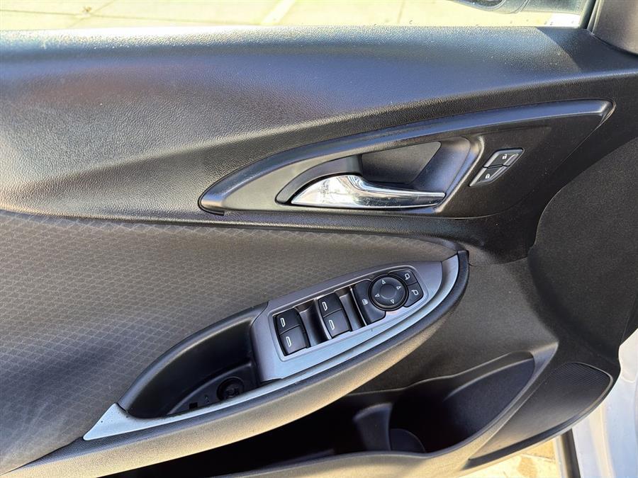 used 2019 Chevrolet Malibu car, priced at $14,400