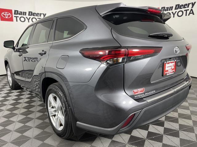 used 2024 Toyota Highlander car, priced at $39,616