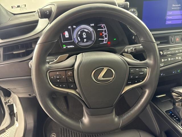 used 2023 Lexus ES 300h car, priced at $32,000