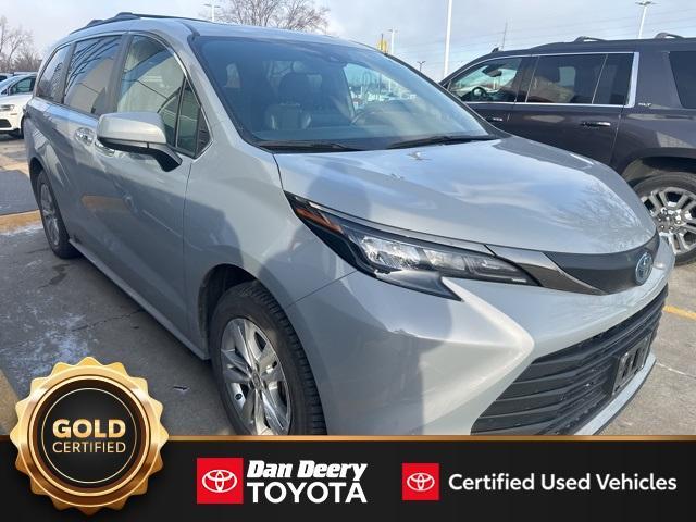 used 2022 Toyota Sienna car, priced at $46,100