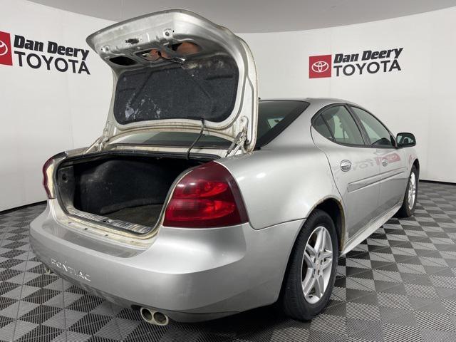 used 2007 Pontiac Grand Prix car, priced at $2,000