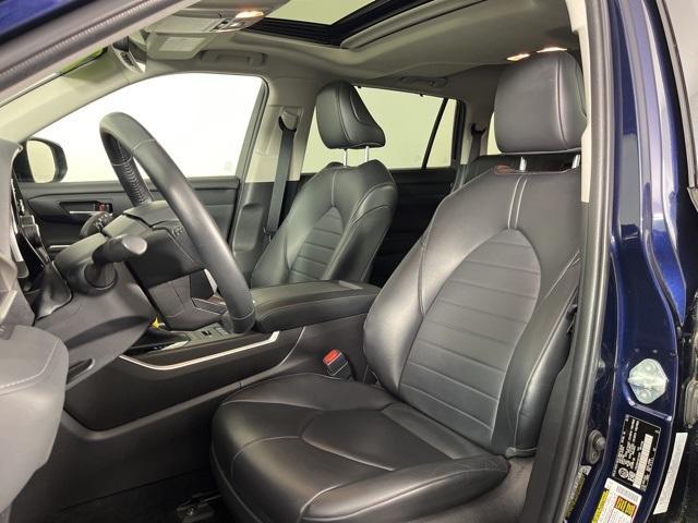 used 2022 Toyota Highlander car, priced at $41,225