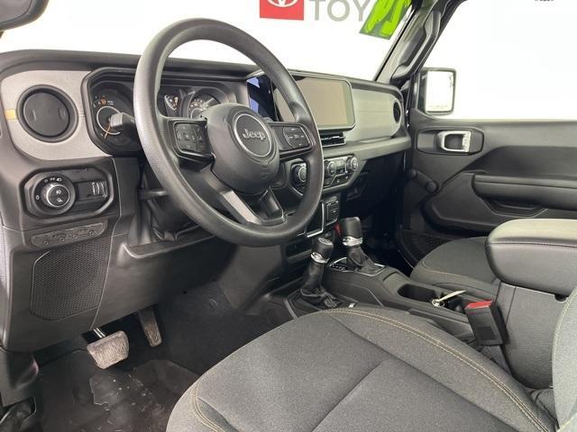used 2024 Jeep Gladiator car, priced at $38,469