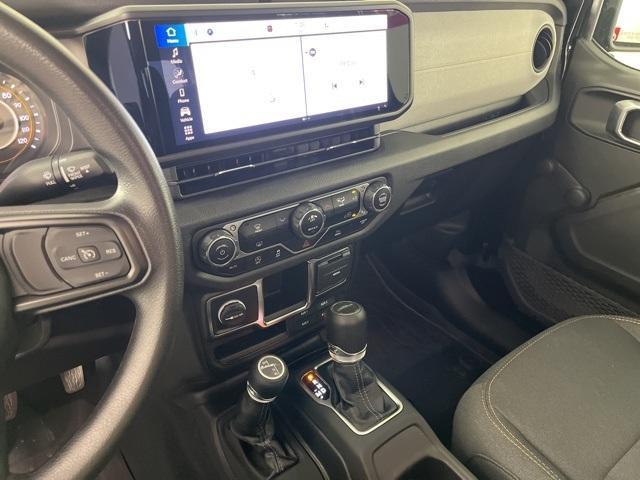 used 2024 Jeep Gladiator car, priced at $38,469