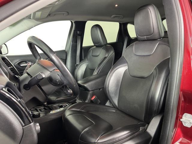 used 2020 Jeep Cherokee car, priced at $17,135