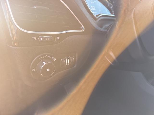 used 2020 Jeep Cherokee car, priced at $17,461