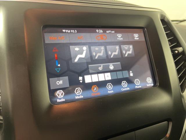 used 2020 Jeep Cherokee car, priced at $17,135