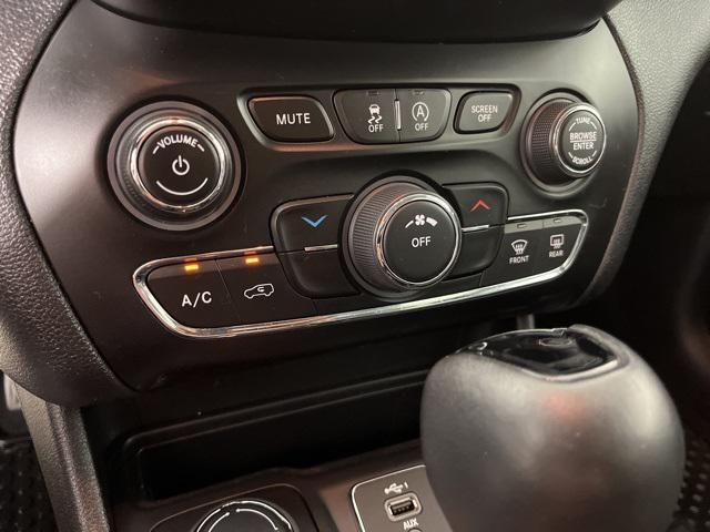 used 2020 Jeep Cherokee car, priced at $17,135