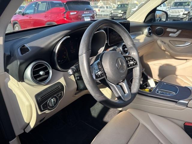 used 2022 Mercedes-Benz GLC 300 car