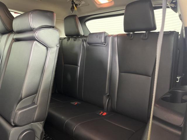 used 2022 Toyota Highlander car, priced at $36,850