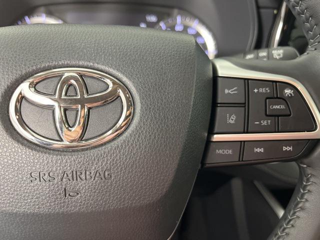 used 2023 Toyota Highlander car, priced at $33,725