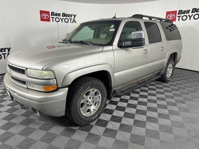 used 2004 Chevrolet Suburban car, priced at $5,300