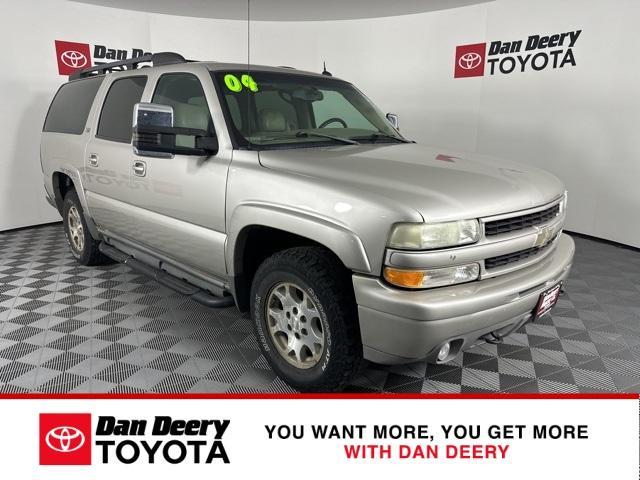 used 2004 Chevrolet Suburban car, priced at $5,300