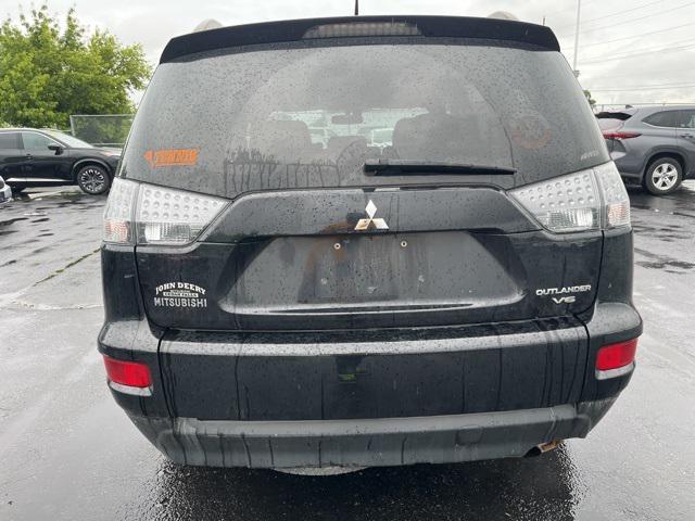 used 2010 Mitsubishi Outlander car, priced at $5,000