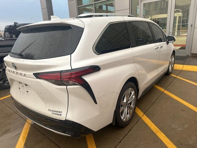 used 2024 Toyota Sienna car