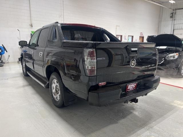 used 2006 Cadillac Escalade EXT car, priced at $6,500