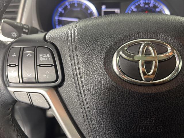 used 2018 Toyota Highlander car, priced at $25,112