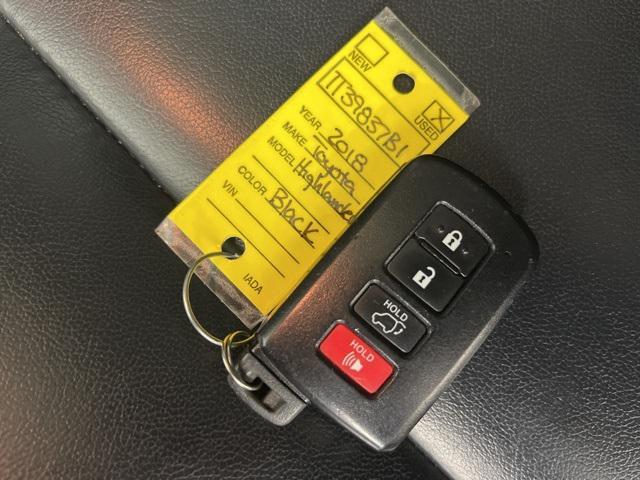 used 2018 Toyota Highlander car, priced at $25,112