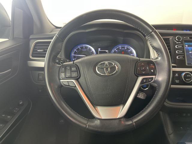 used 2018 Toyota Highlander car, priced at $25,112