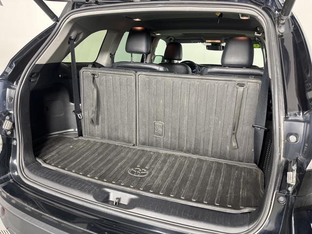 used 2018 Toyota Highlander car, priced at $25,112