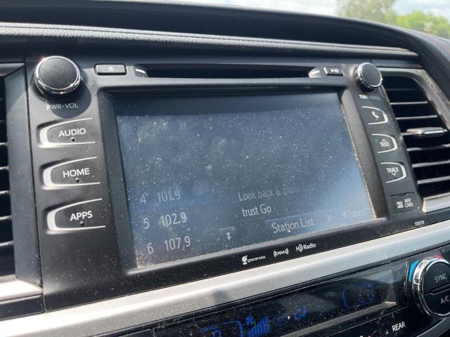 used 2018 Toyota Highlander car, priced at $25,296