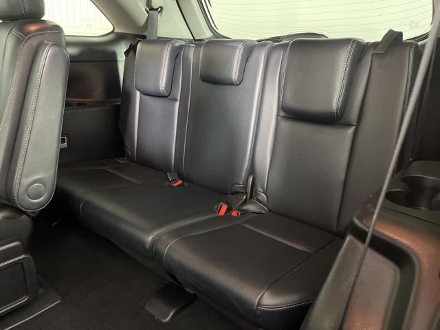 used 2018 Toyota Highlander car, priced at $25,112