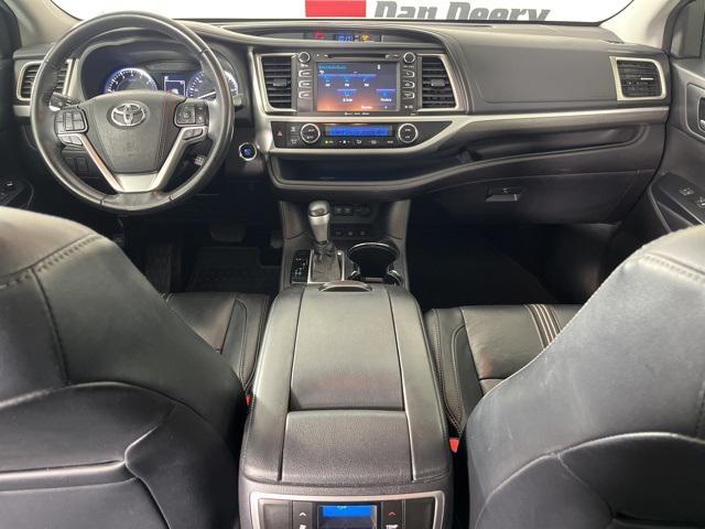 used 2018 Toyota Highlander car, priced at $25,112