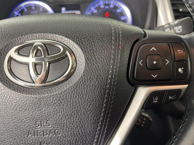 used 2018 Toyota Highlander car, priced at $25,112