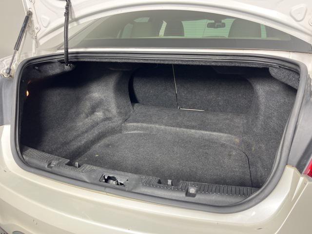 used 2010 Ford Taurus car, priced at $3,000