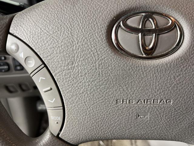 used 2007 Toyota Sienna car, priced at $1,400