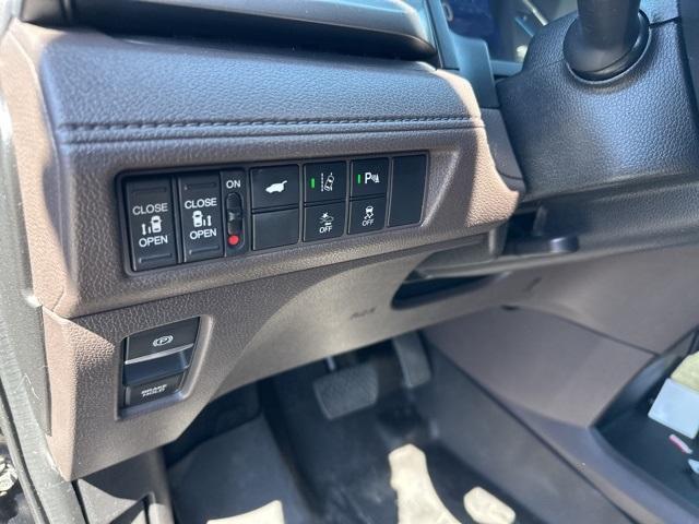 used 2018 Honda Odyssey car, priced at $19,000