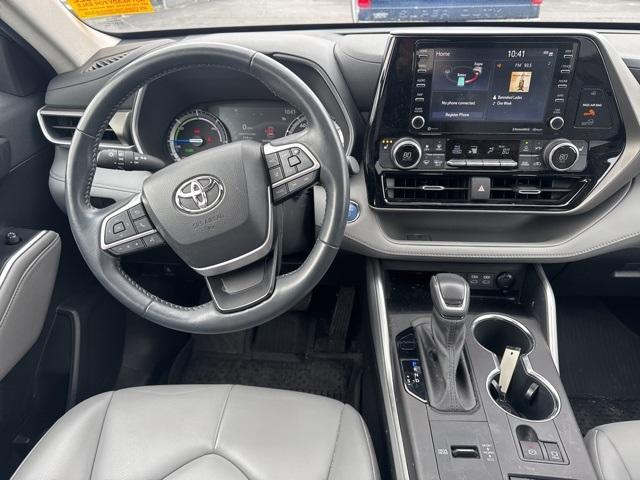 used 2022 Toyota Highlander Hybrid car, priced at $41,700