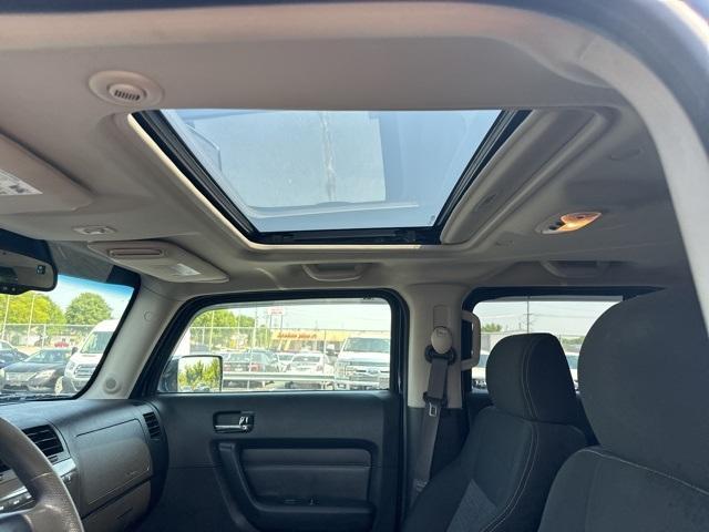 used 2007 Hummer H3 car, priced at $9,600