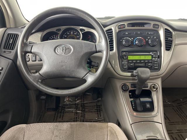 used 2003 Toyota Highlander car, priced at $3,539