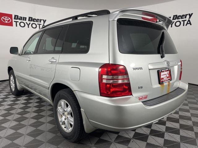 used 2003 Toyota Highlander car, priced at $3,539