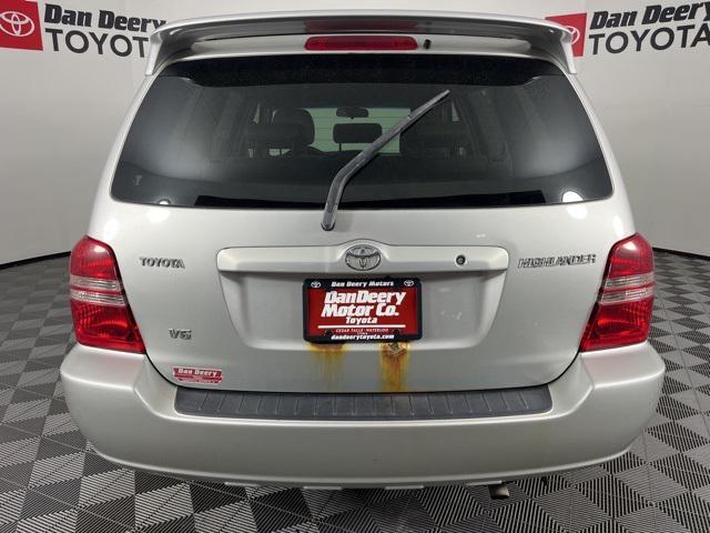 used 2003 Toyota Highlander car, priced at $3,539