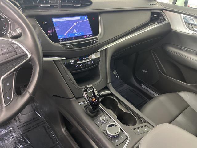 used 2023 Cadillac XT5 car, priced at $30,171