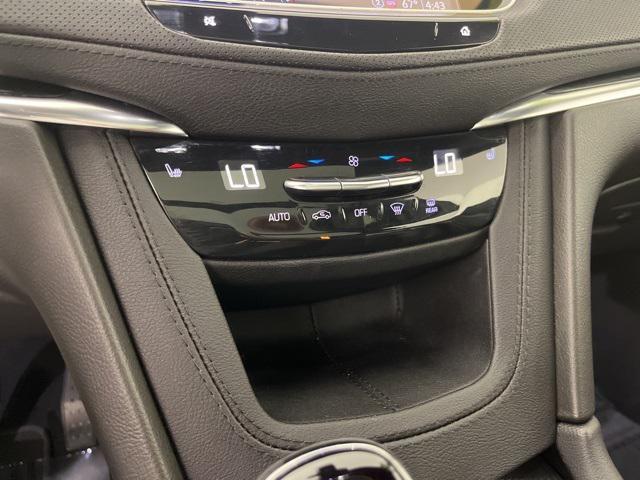 used 2023 Cadillac XT5 car, priced at $30,171