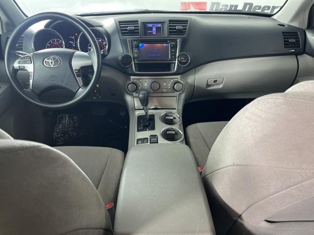 used 2013 Toyota Highlander car, priced at $12,123