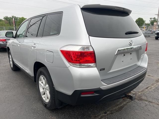 used 2013 Toyota Highlander car, priced at $13,100