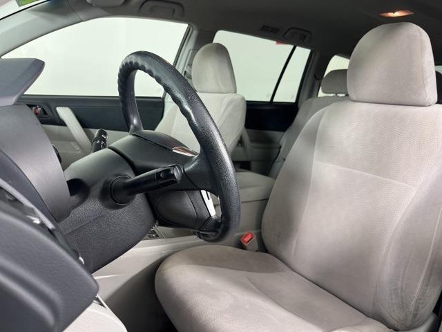 used 2013 Toyota Highlander car, priced at $12,123