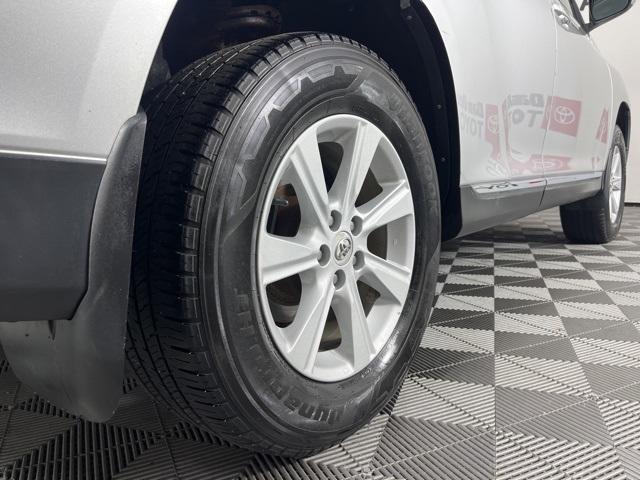 used 2013 Toyota Highlander car, priced at $12,123