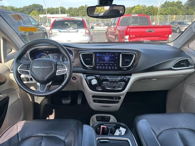 used 2017 Chrysler Pacifica car