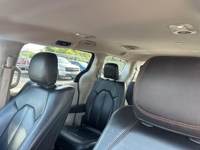 used 2017 Chrysler Pacifica car