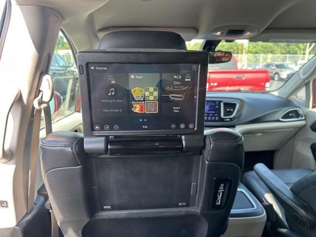 used 2017 Chrysler Pacifica car
