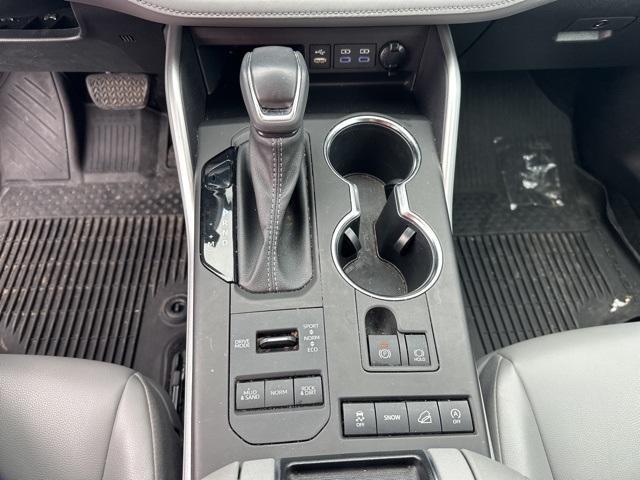 used 2022 Toyota Highlander car, priced at $41,775