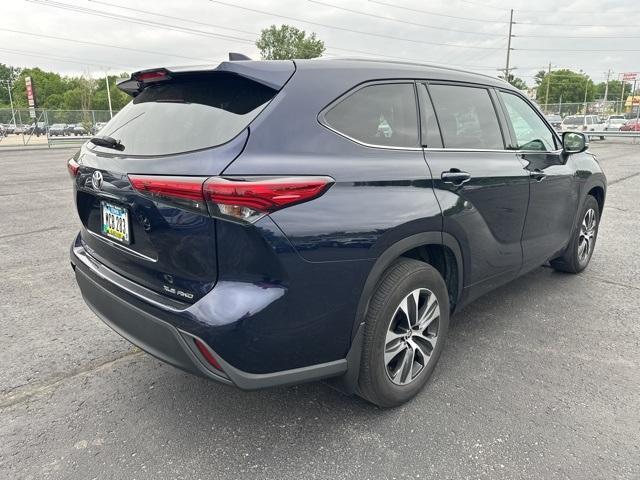 used 2022 Toyota Highlander car, priced at $41,775