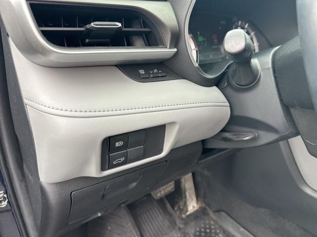 used 2022 Toyota Highlander car, priced at $41,775