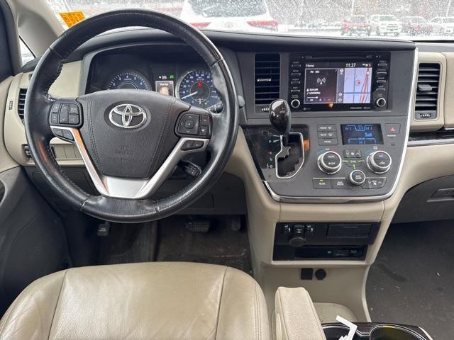 used 2018 Toyota Sienna car